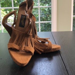 Fringe shoes